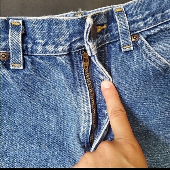 Vintage Lee's Cutoff Jean Booty Shorts - Picture 3 of 10